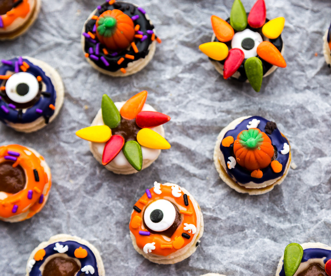 Halloween Donut Macarons - Cook With Manali