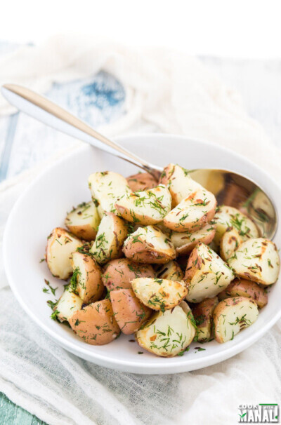 Red Potatoes with Dill - Cook With Manali