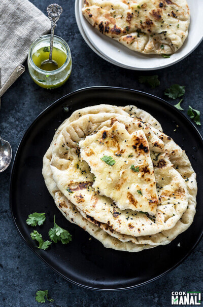 Restaurant Style Garlic Naan - Cook With Manali