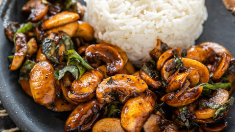 Balsamic Mushrooms with Basil