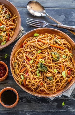 Instant Pot Vegan Lo Mein - Cook With Manali