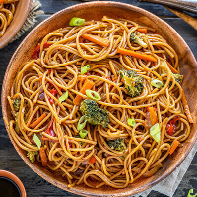 Instant Pot Vegan Lo Mein - Cook With Manali