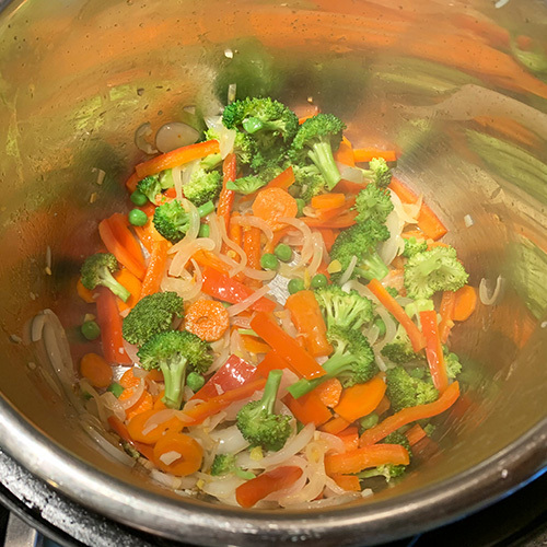 How to Make Quinoa in a Rice Cooker - I Heart Vegetables