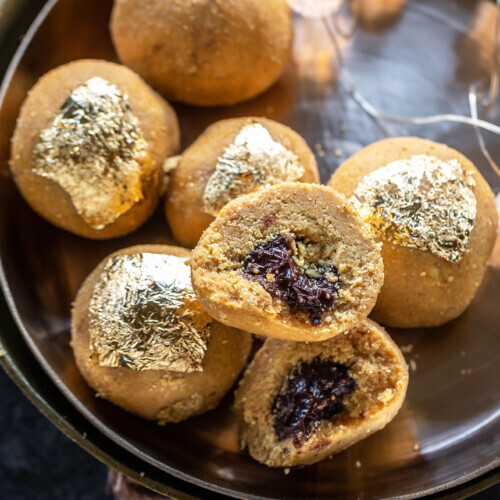 Biscoff Ladoo - Cook With Manali