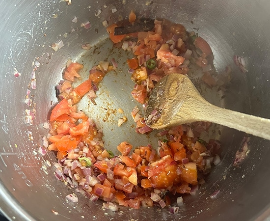 chopped tomatoes in instant pot